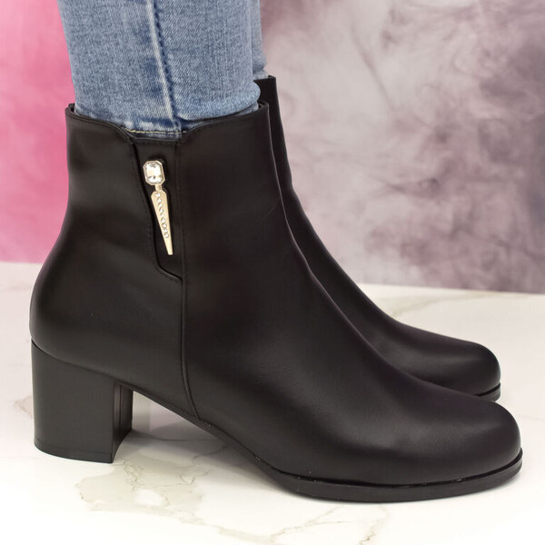 BOSIDO Čierne členkové topánky ELLA 57286314