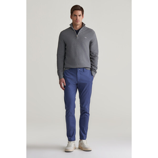 NOHAVICE GANT SLIM CHINOS DUSTY NAVY 57412722