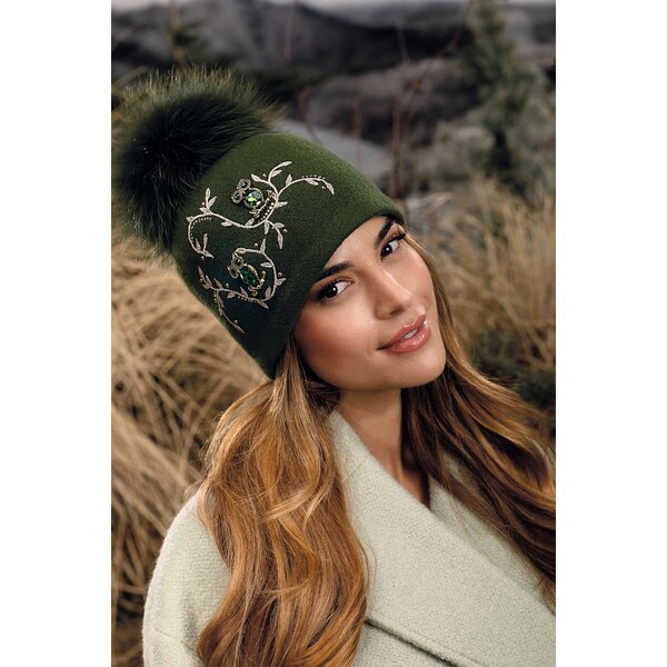 KRUMLOVANKA Zelená dámska čiapka s brmbolcom a výšivkou W-0844/484 66069454