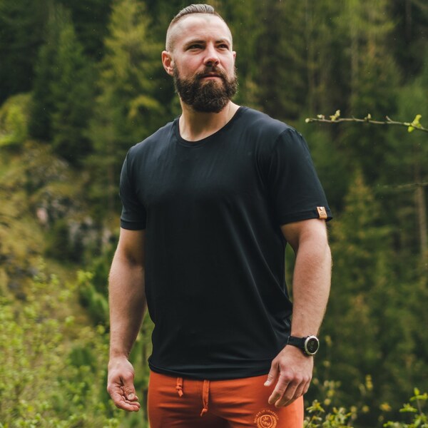 TERMOVEL Pánske čierne funkčné tričko s krátkym rukávom 57928130