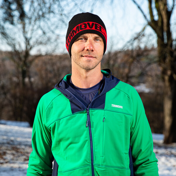 TERMOVEL Čierna funkčná unisex čiapka 57962903