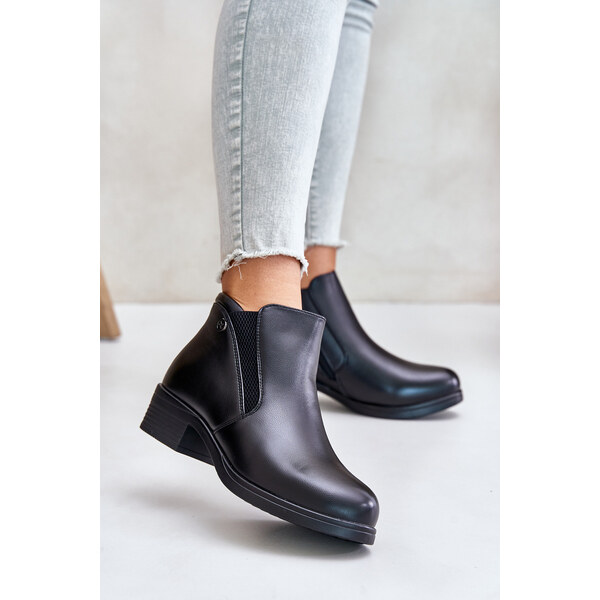 Ankle boots with a low upper insulated with Vinceza fur black 58481441