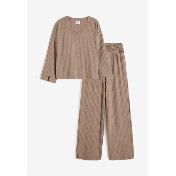 bonprix Pyžamo so širokým strihom nohavíc s jemným vrúbkovaním, farba 58486770