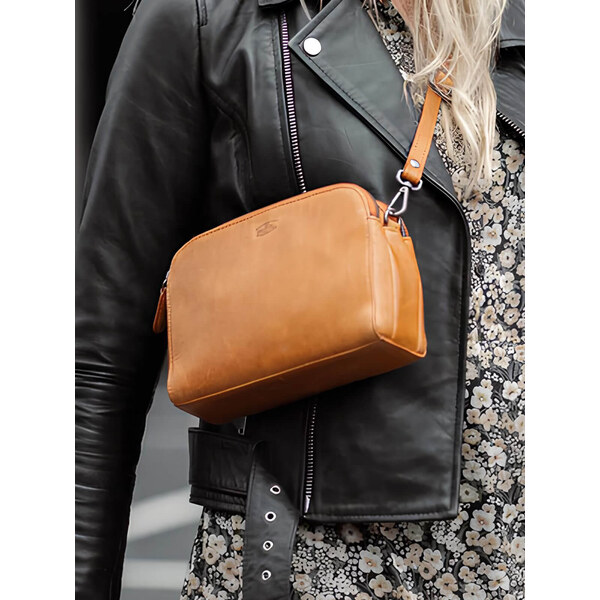 Dámska kožená crossbody kabelka Sparwell Petra - koňak 60224119