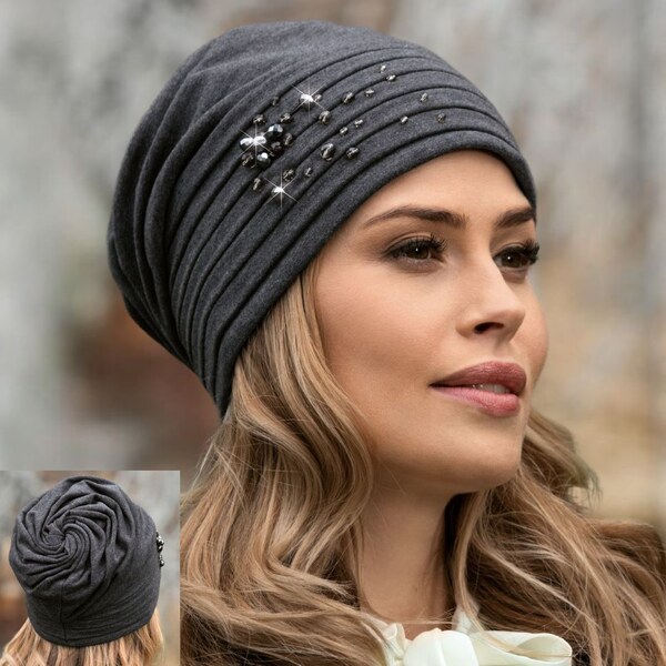 KRUMLOVANKA Dámska bavlnená čiapka W-0039/D693 sivá 60136422