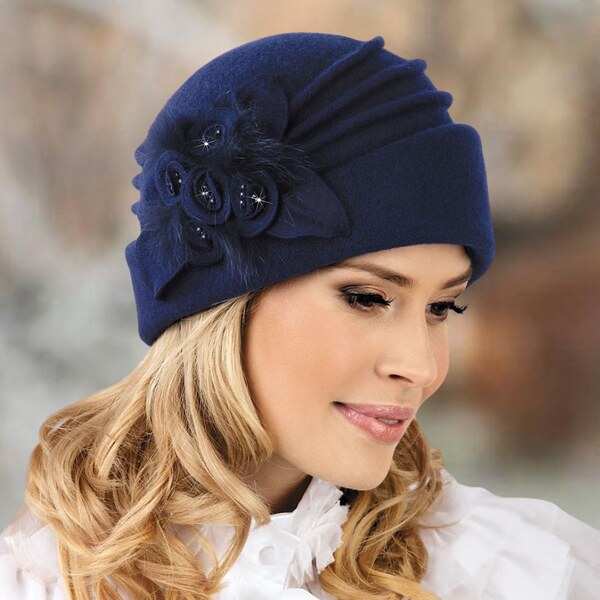 KRUMLOVANKA Zimná dámska čiapka W-0153/161 tmavo modrá 60136430