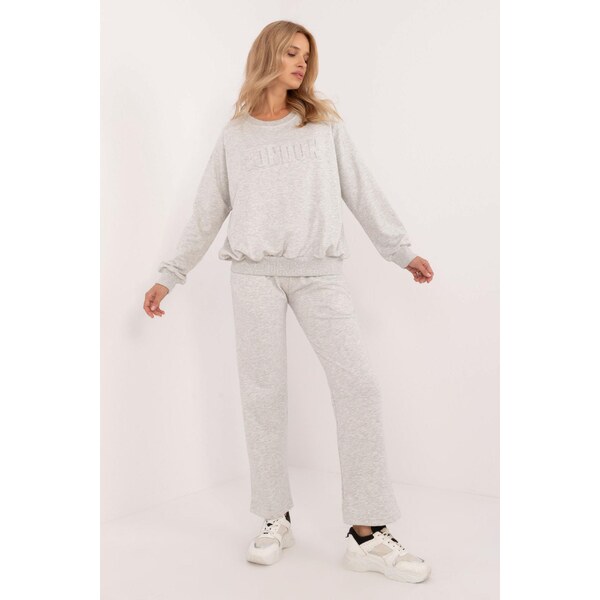 MladaModa Tepláková súprava s 3D aplikáciou model 93061 svetlá šedá 60493644