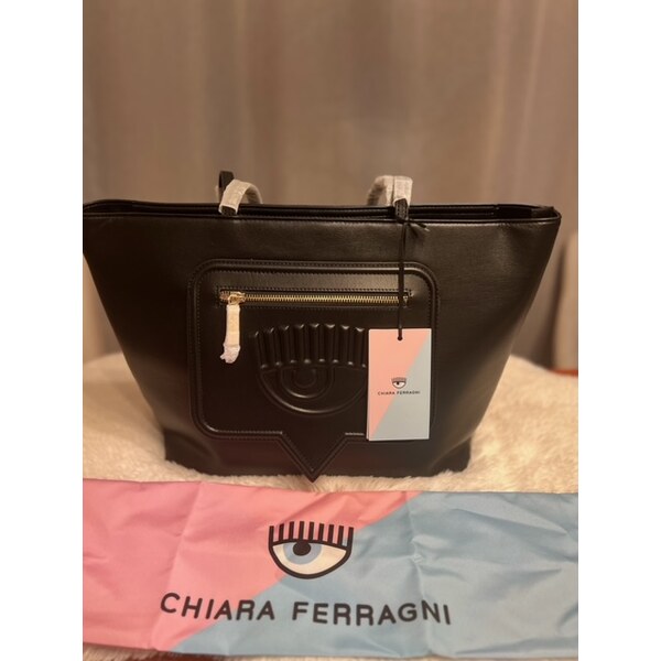 Dámska Kabelka CHIARA FERRAGNI- Range F Eyelike packet Black na rameno 60113444