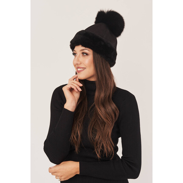 KONOPKA Dámska zimná čiapka s čiernym brmbolcom 35965577