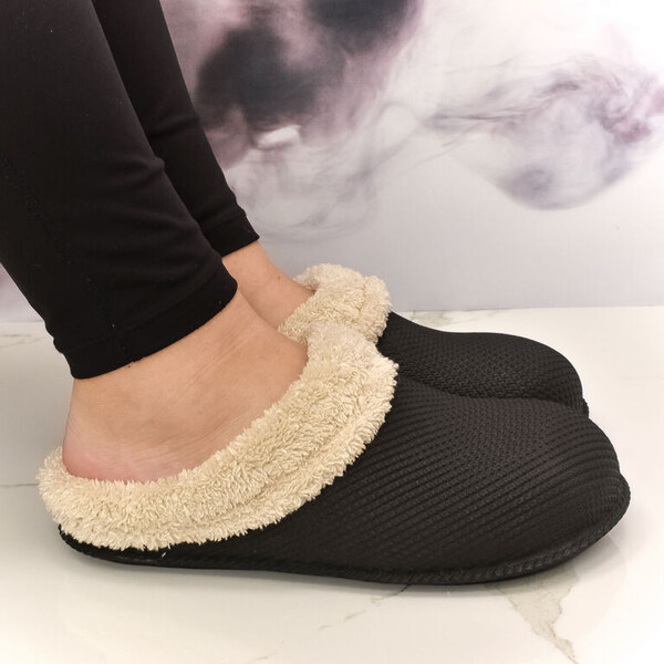 Dámske čierne zateplené papuče GEZER Comfort Black 60776196