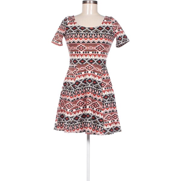 Šaty Unbranded 61051137