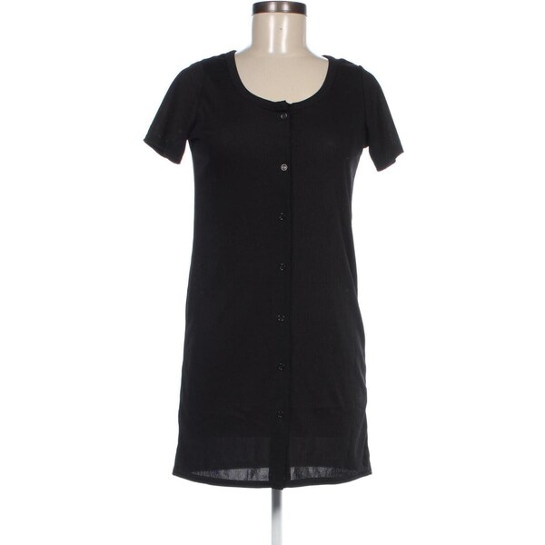 Šaty Pretty Little Thing 61379034