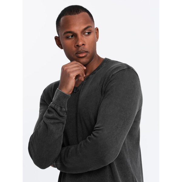 Ombre Washed mens pullover with a v-neck - black 52516539
