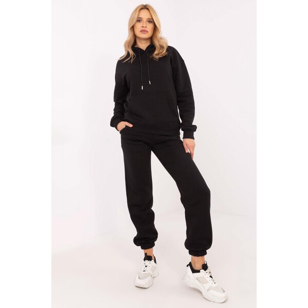 MladaModa Zateplená tepláková súprava s kapucňou model 29526 čierna 62554638