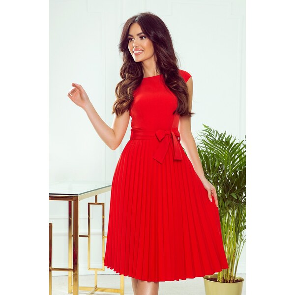 Numoco LILA Klasické plisované šaty s krátkymi rukávmi a opaskom - 62986222