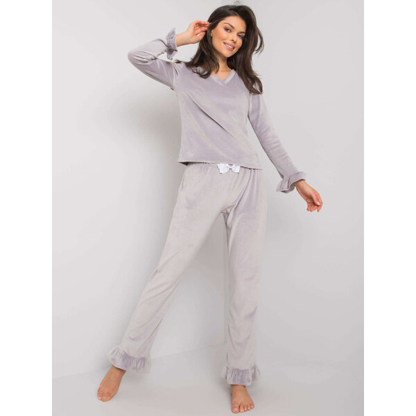 RUE PARIS Svetlosivé dámske velúrové pyžamo s volánikmi RV-PI-7394.23X 57948998