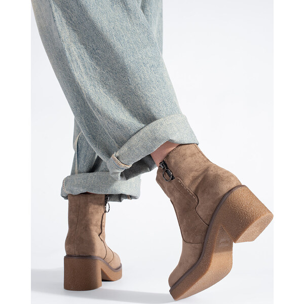 BASIC Béžové semišové členkové topánky na stĺpiku Sergio Leone 56896604