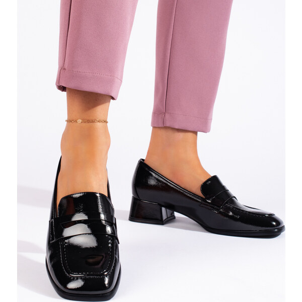 BASIC Čierne Lakované mokasíny na podpätku PB-238B 52673120