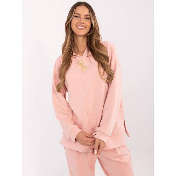 ITALY MODA Broskyňová dámska mikina so zlatými brošňami DHJ-BL-20510 66149371