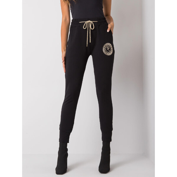 RELEVANCE Čierne tepláky s lesklým potlačou Larissa RV-DR-7072.26 57948214