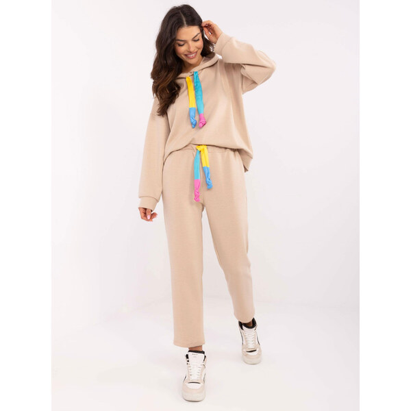 ITALY MODA Béžová štýlová teplákovka s farebnými detailmi DHJ-KMPL 66149382