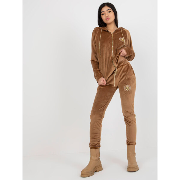 RELEVANCE Hnedá velúrová súprava s výšivkami -RV-KMPL-8443.98P-brown 57951216