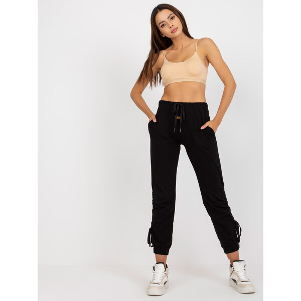 RELEVANCE Čierne tepláky s viazaním RV-DR-7943.19-black 57950192