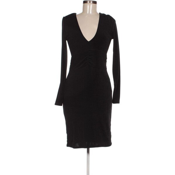 Šaty Pretty Little Thing 63243143