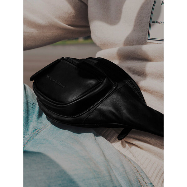 Kožená ľadvinka The Chesterfield Brand Jacki - čierna 64167689