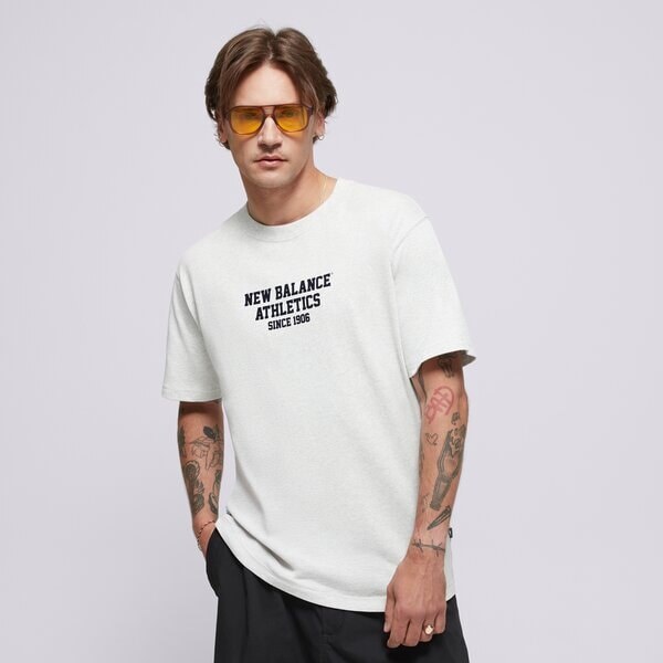 New Balance Tričko Varsity Graphic Tričko Muži Oblečenie Tričká 63581414