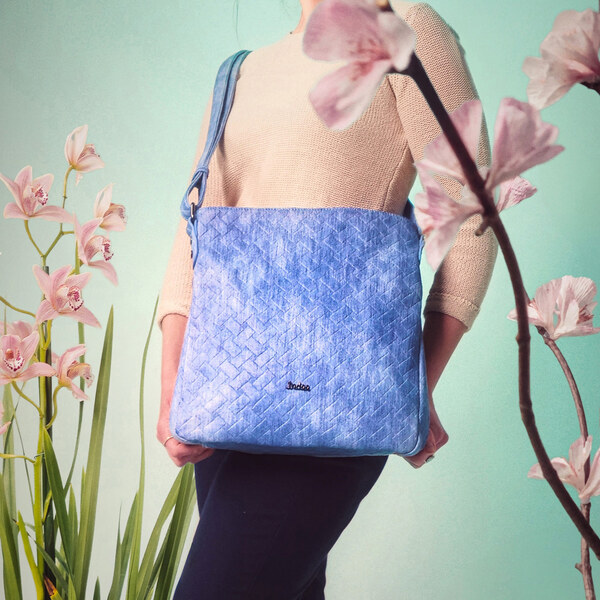 Kabelka zo syntetickej kože crossbody Indee modrá 6333 M 64020742