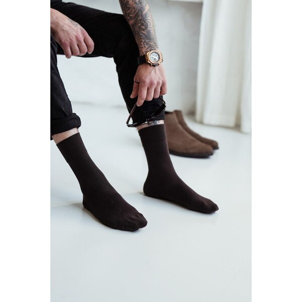 Elegantné tmavohnedé pánske ponožky 64204059