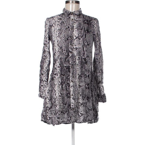 Šaty Stradivarius 64435589