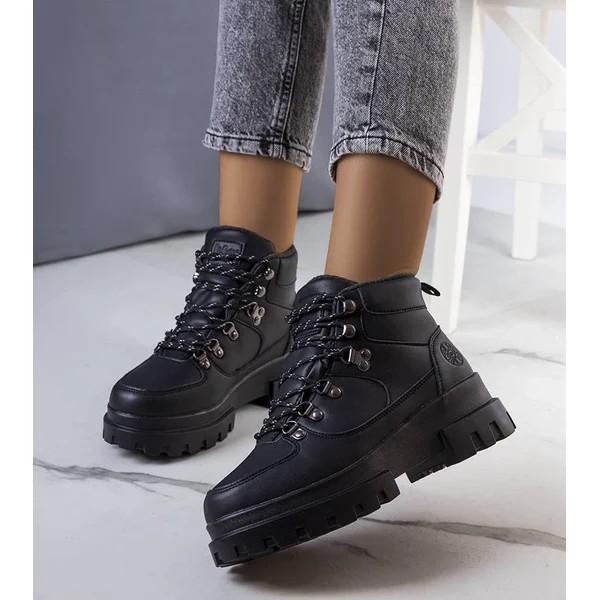 Lee Cooper - producent Čierne zateplené trapézy 64676566