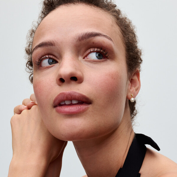 Pandora Pozlátené náušnice s perlou Shine Timeless 263153C01 66580008