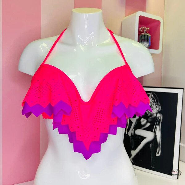 PINK Odvážny Push-Up Horný Diel Plaviek s Volánkami vo Zvýraznených 46574374