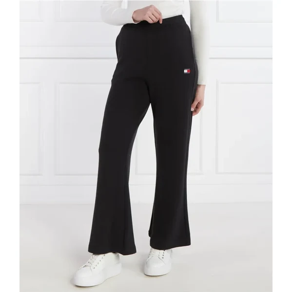 Tommy Jeans Teplákové nohavice BADGE WIDE EXT | flare fit 50053172