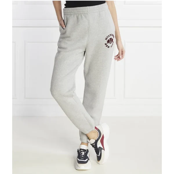 Tommy Hilfiger Teplákové nohavice VARSITY FLOCK | Relaxed fit 46698984