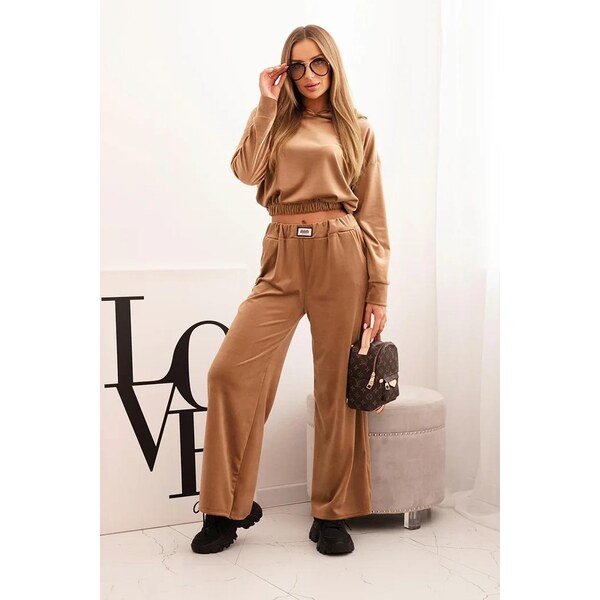 MladaModa Velúrový komplet teplákov so širokými nohavicami a krátkou 65082620