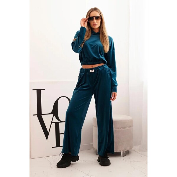 MladaModa Velúrový komplet teplákov so širokými nohavicami a krátkou 65082622