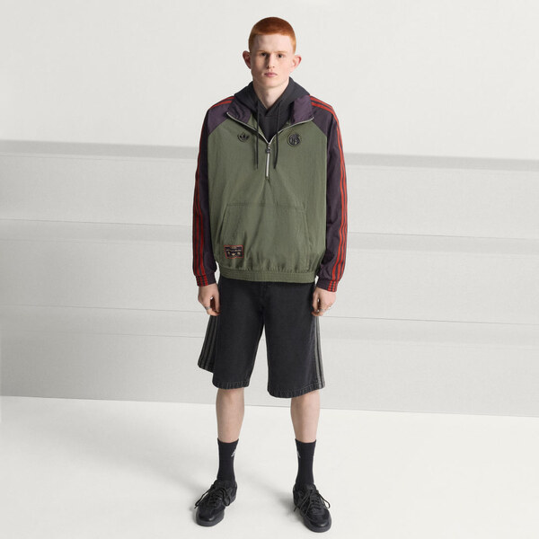 Adidas Bunda s polovičným zipsom FC Bayern Terrace Icons 64957707