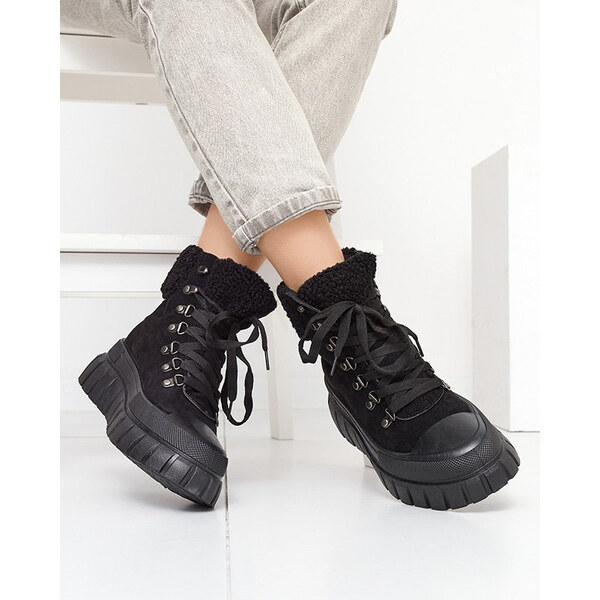 Resti Womens black eco-suede boots with sheepskin Vetic - Footwear 64979031