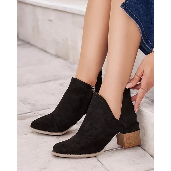 Resti Black womens insulated boots on a brown Karela post - Footwear 64979014