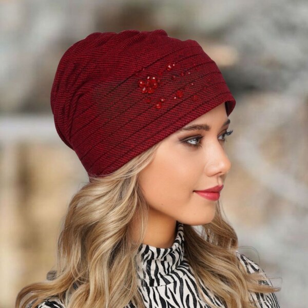 Dámska čiapka Krumlovanka W-0039/Z4P červený melange 64990458