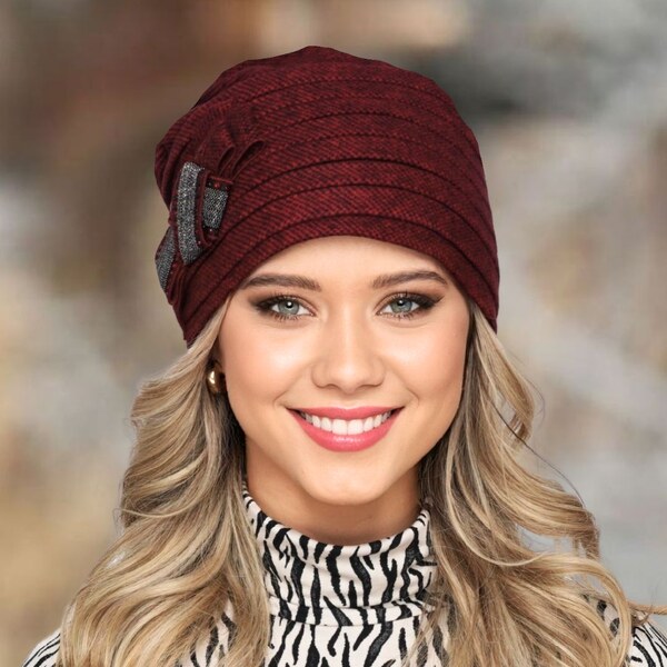 Dámska čiapka Krumlovanka W-0855/Z4P červený melange 64990021