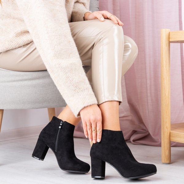 Resti Black ankle boots on a higher post Soleah - Footwear 65004812