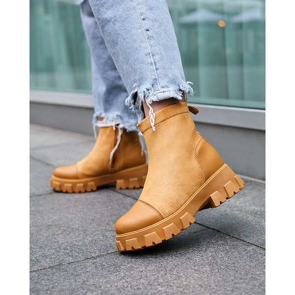 Resti Womens flat heeled boots in camel Leffoi 65004872