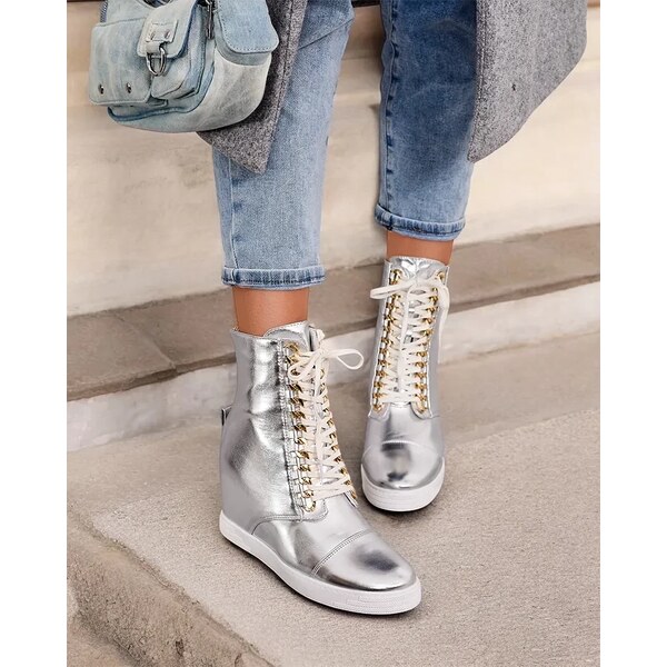 Resti Womens Stinsa Sport Booties 65004977