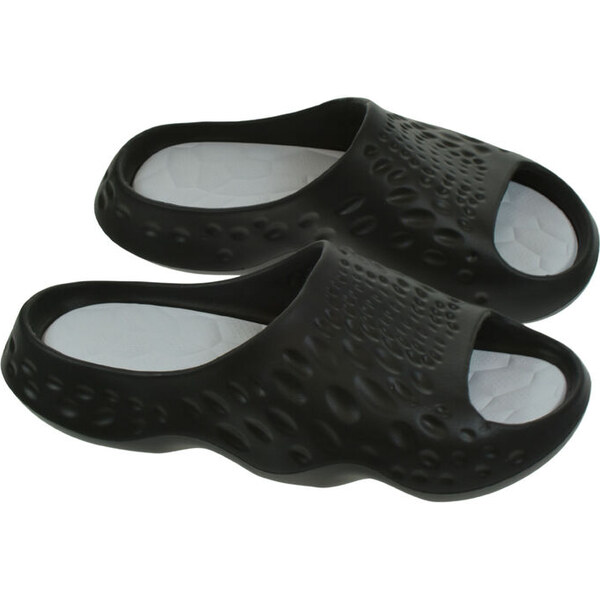 JOHN-C Čierne chunky komfortné šľapky s 3D povrchom 3 65045081
