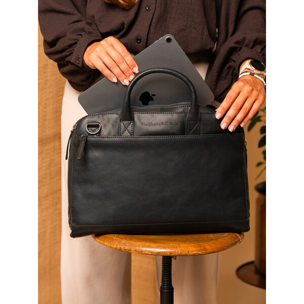 Kožená taška na notebook The Chesterfield Brand Tilbury - čierna 61852551